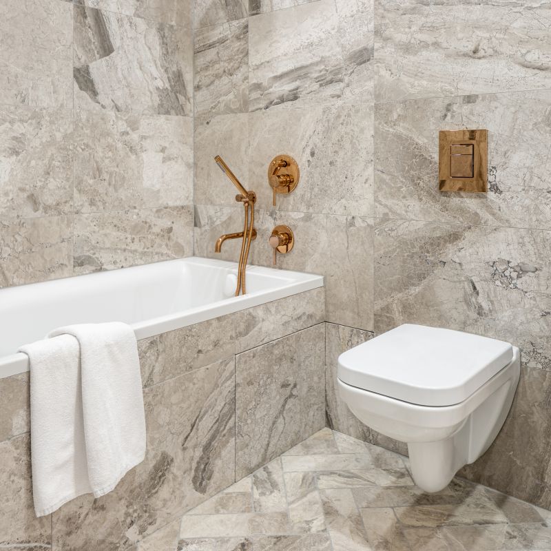 Marble-Style Tiles and Fixtures